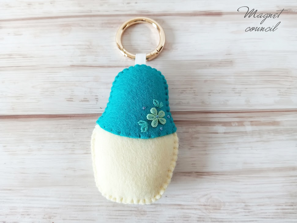 フェルトキーホルダー（マトリョーシカ・グリーン）