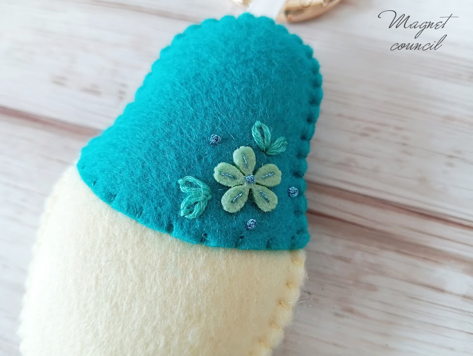 フェルトキーホルダー（マトリョーシカ・グリーン）