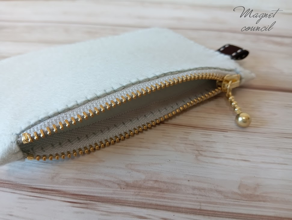 ミニフェルトポーチ（ファスナータイプ・ネコブルー）