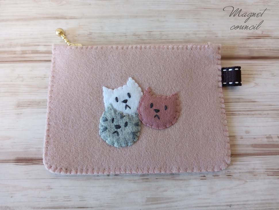 ミニフェルトポーチ（ファスナータイプ・ネコピンク）