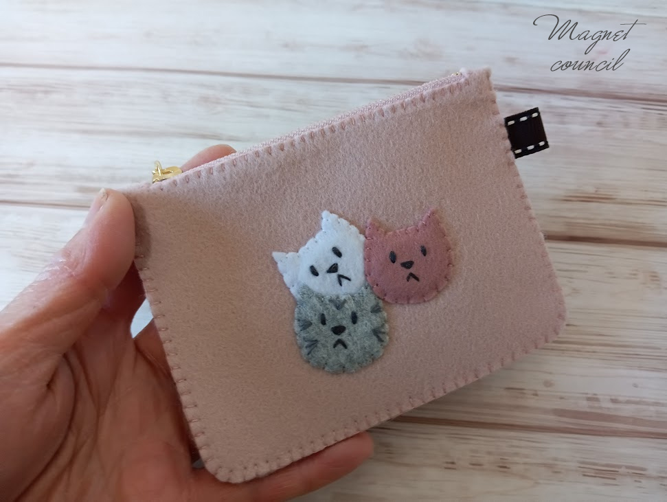 ミニフェルトポーチ（ファスナータイプ・ネコピンク）
