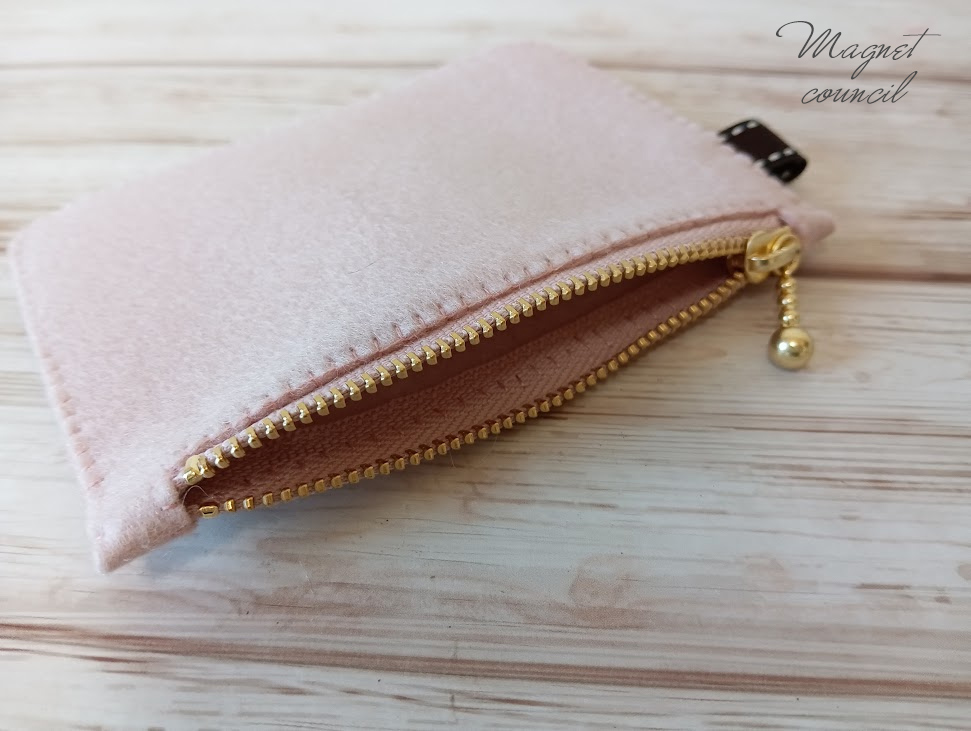 ミニフェルトポーチ（ファスナータイプ・ネコピンク）