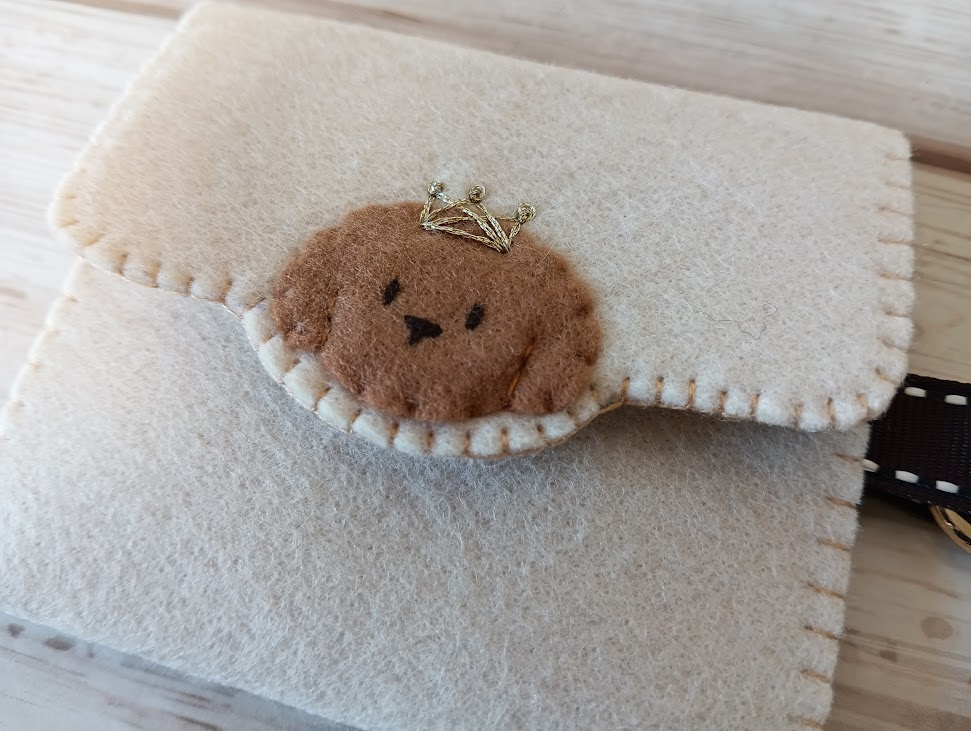 ミニフェルトポーチ（ホックボタン・イヌ）