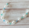 【実用性×エレガンス】パールの波打つマスクストラップ｜オーロラブルーの輝き