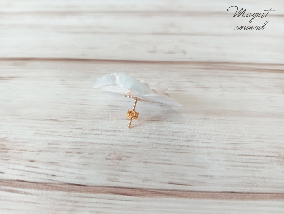 ふんわり色づく紫陽花のレジンピアス｜大人ナチュラルA