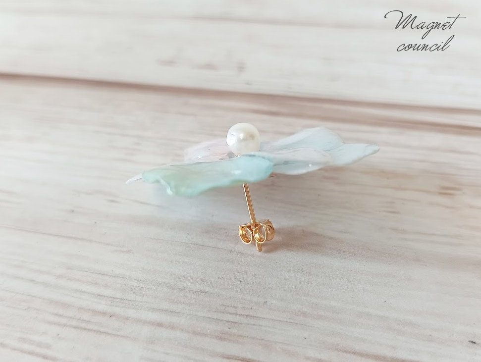 ふんわり色づく紫陽花のレジンピアス｜大人ナチュラルB