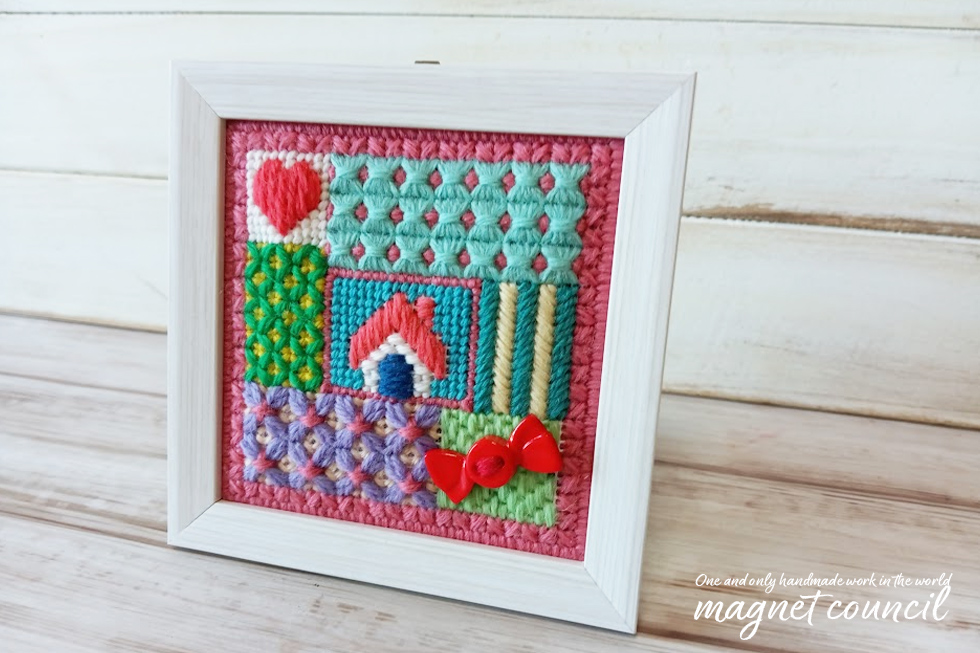 小さな刺繍額