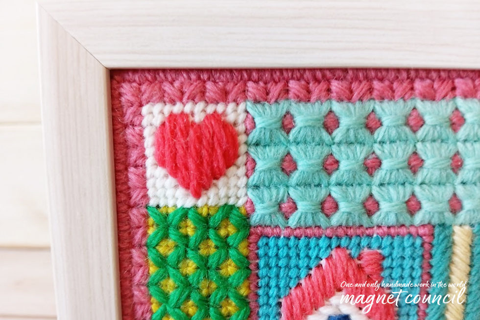 小さな刺繍額