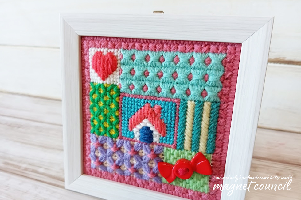 小さな刺繍額