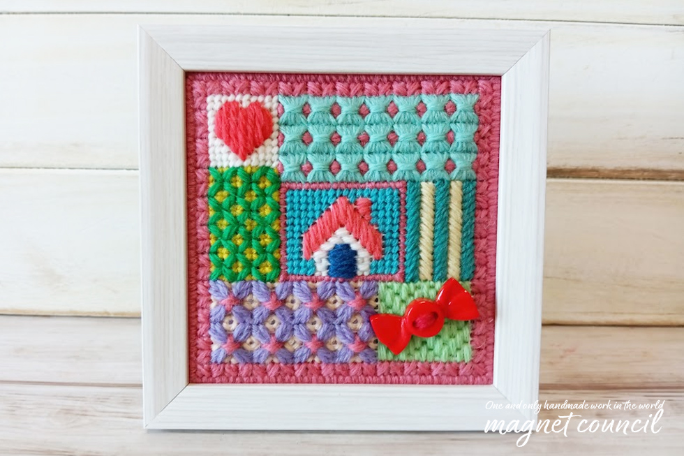小さな刺繍額