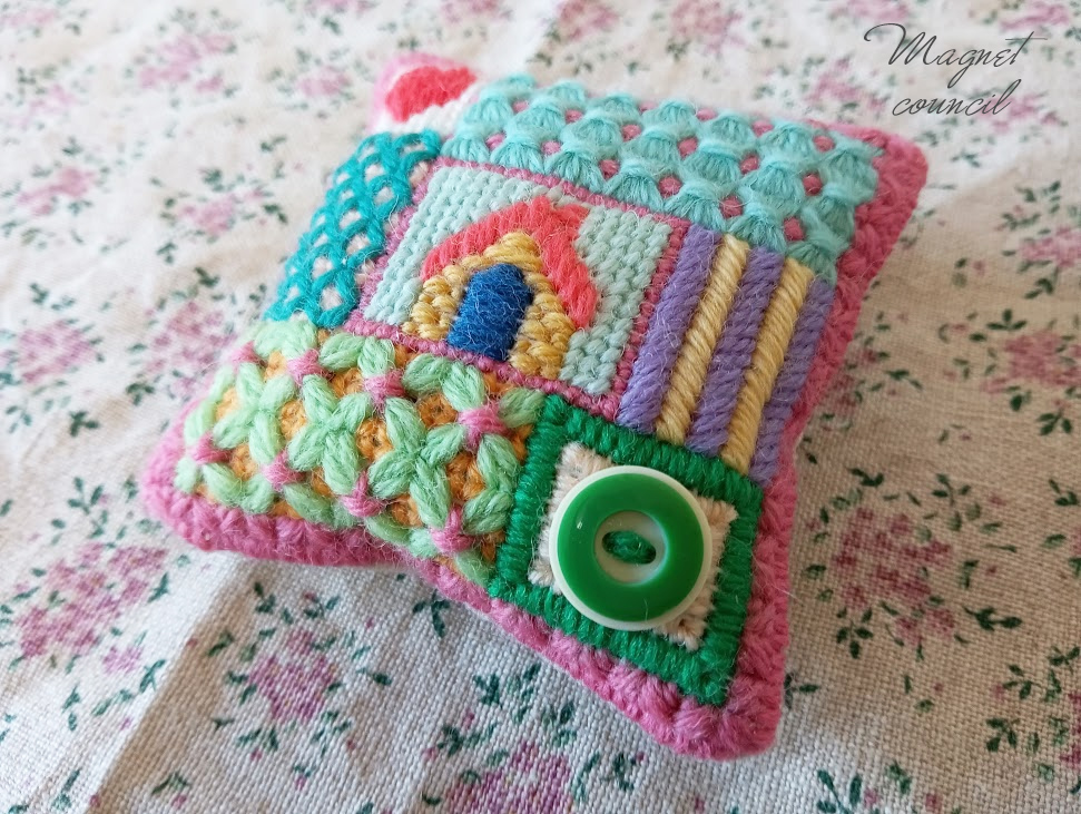 ウール刺繍のピンクッション パッチワーク
