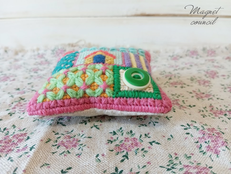 ウール刺繍のピンクッション パッチワーク