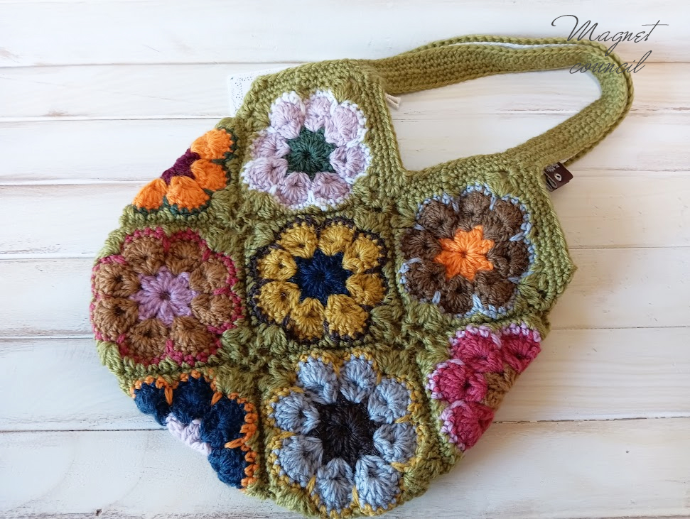 アフリカンフラワーモチーフバッグ（グリーンティー）