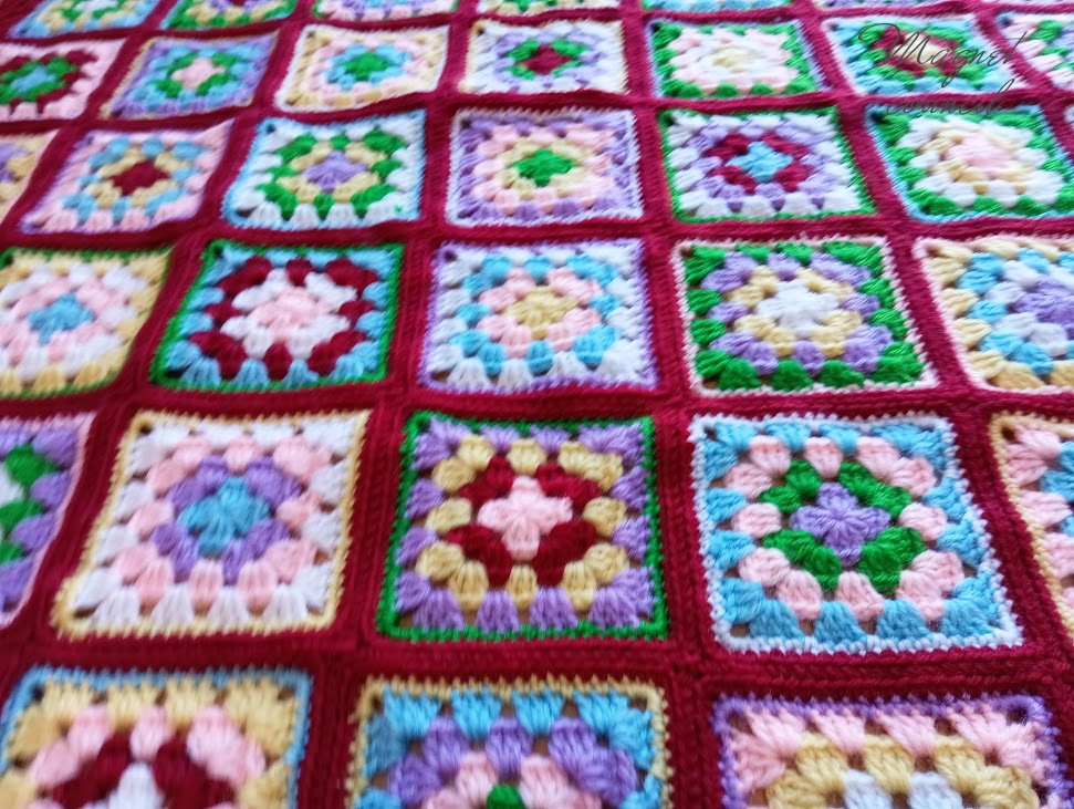 グラニースクエアブランケット（レッド）