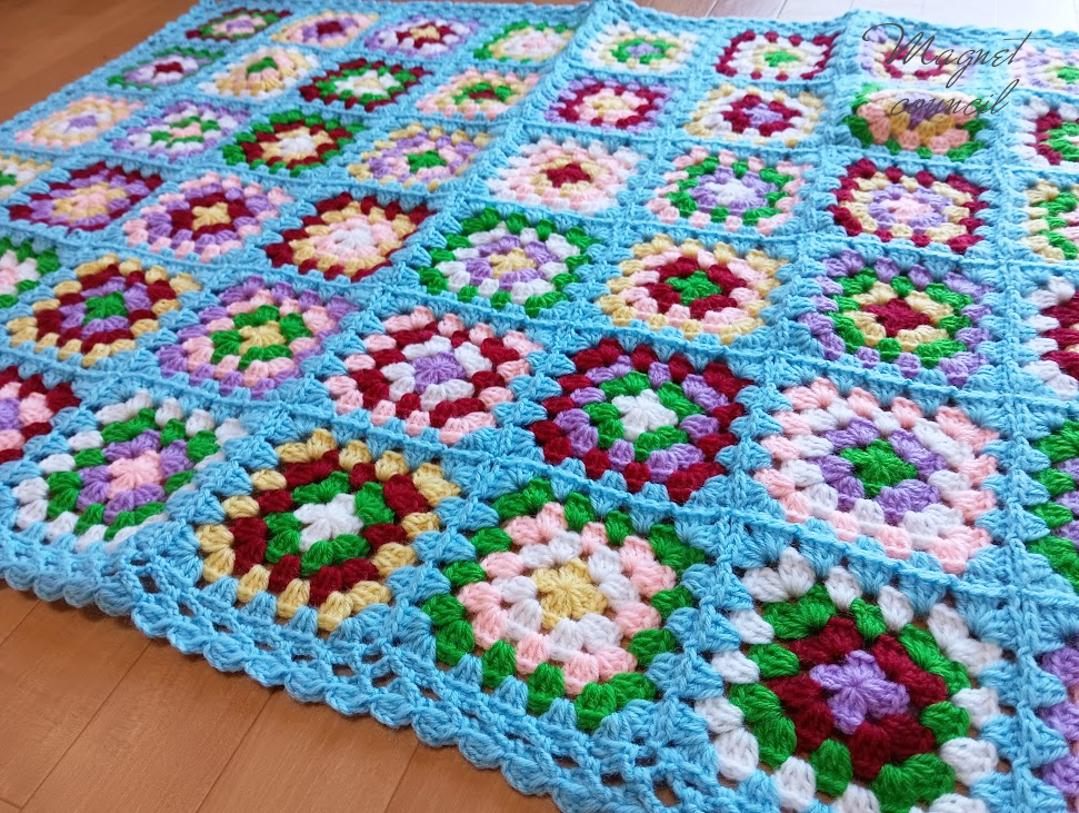 グラニースクエアブランケット（ライトブルー）