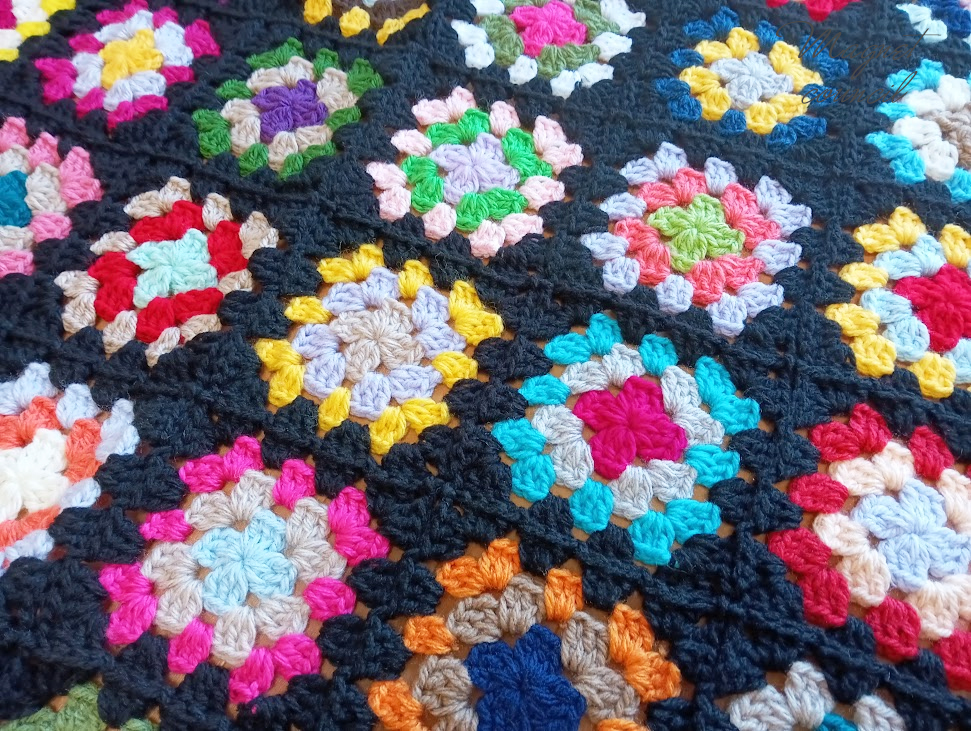 グラニースクエアブランケット