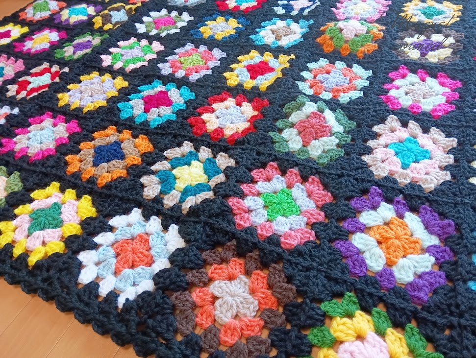 グラニースクエアブランケット