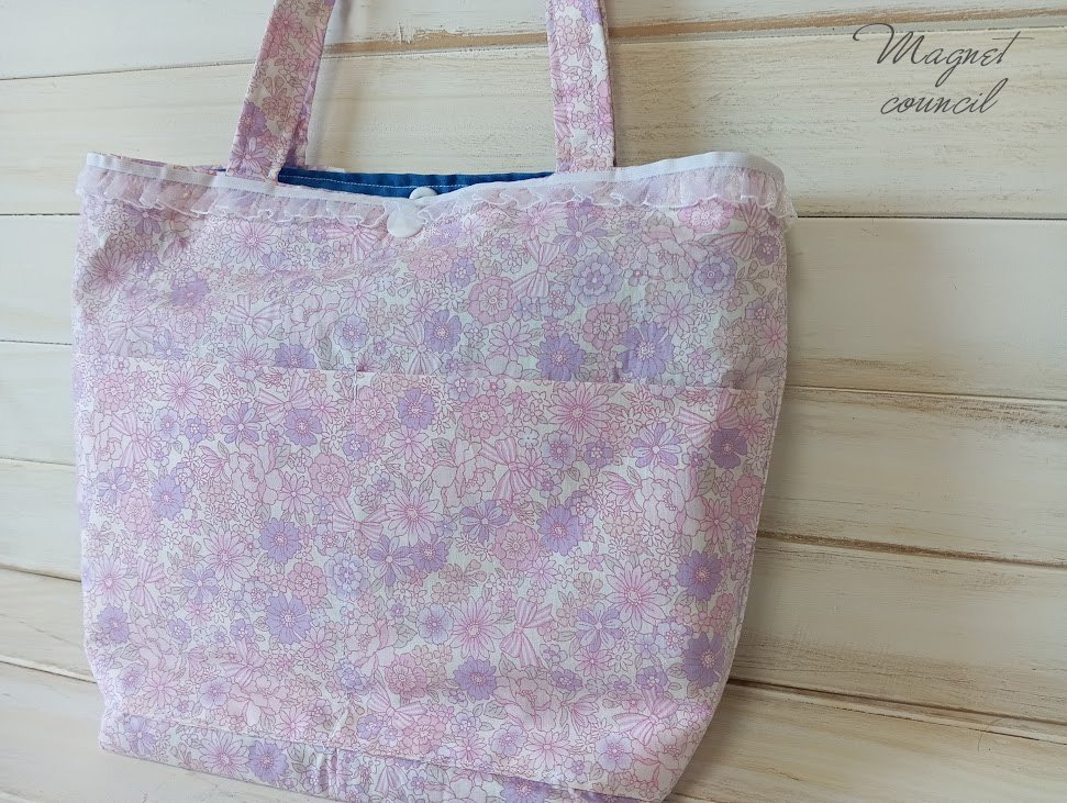 トートバッグ　薄いピンクのプリント