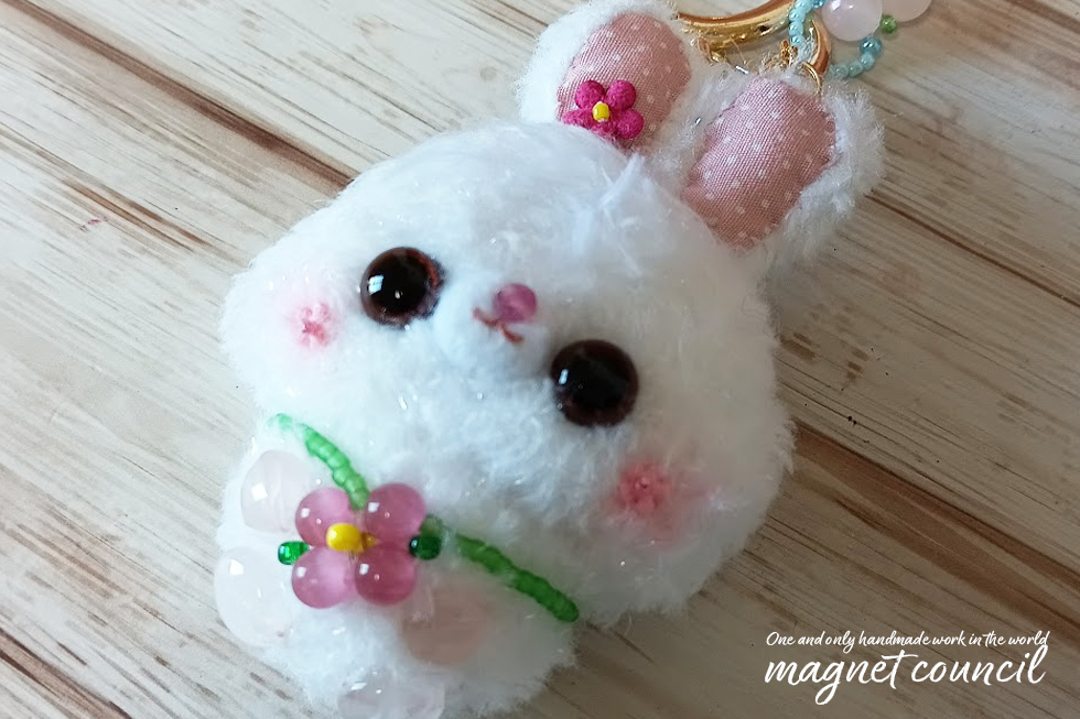 バッグチャーム「ゆらりん♪うさぴょん」B