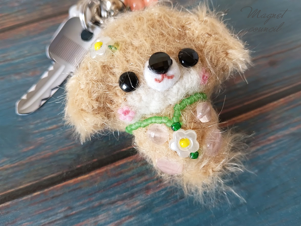 キーホルダー「ゆらりん♪たれみみワンちゃん」